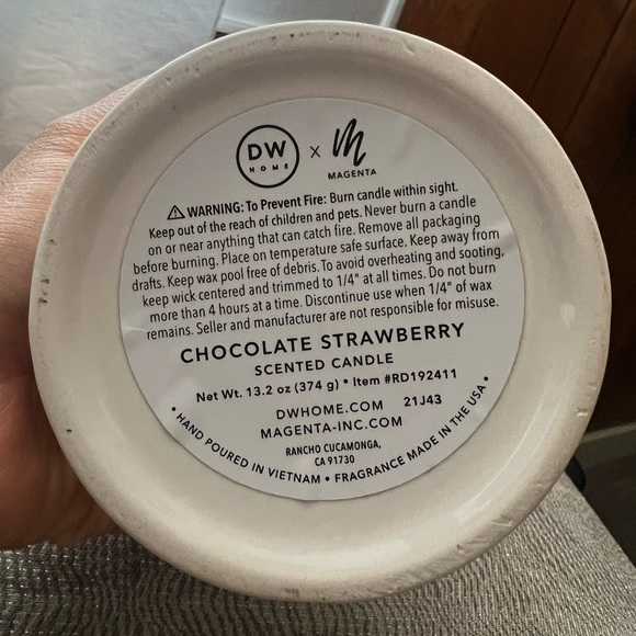 NEW Rae Dunn True Love Chocolate Strawberry Candle 13.2 Ounces Ceramic Jar New - Picture 6 of 7